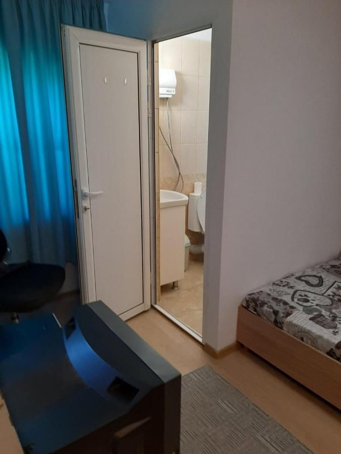Къща За Гости Релакс Tsarichino Ngoại thất bức ảnh